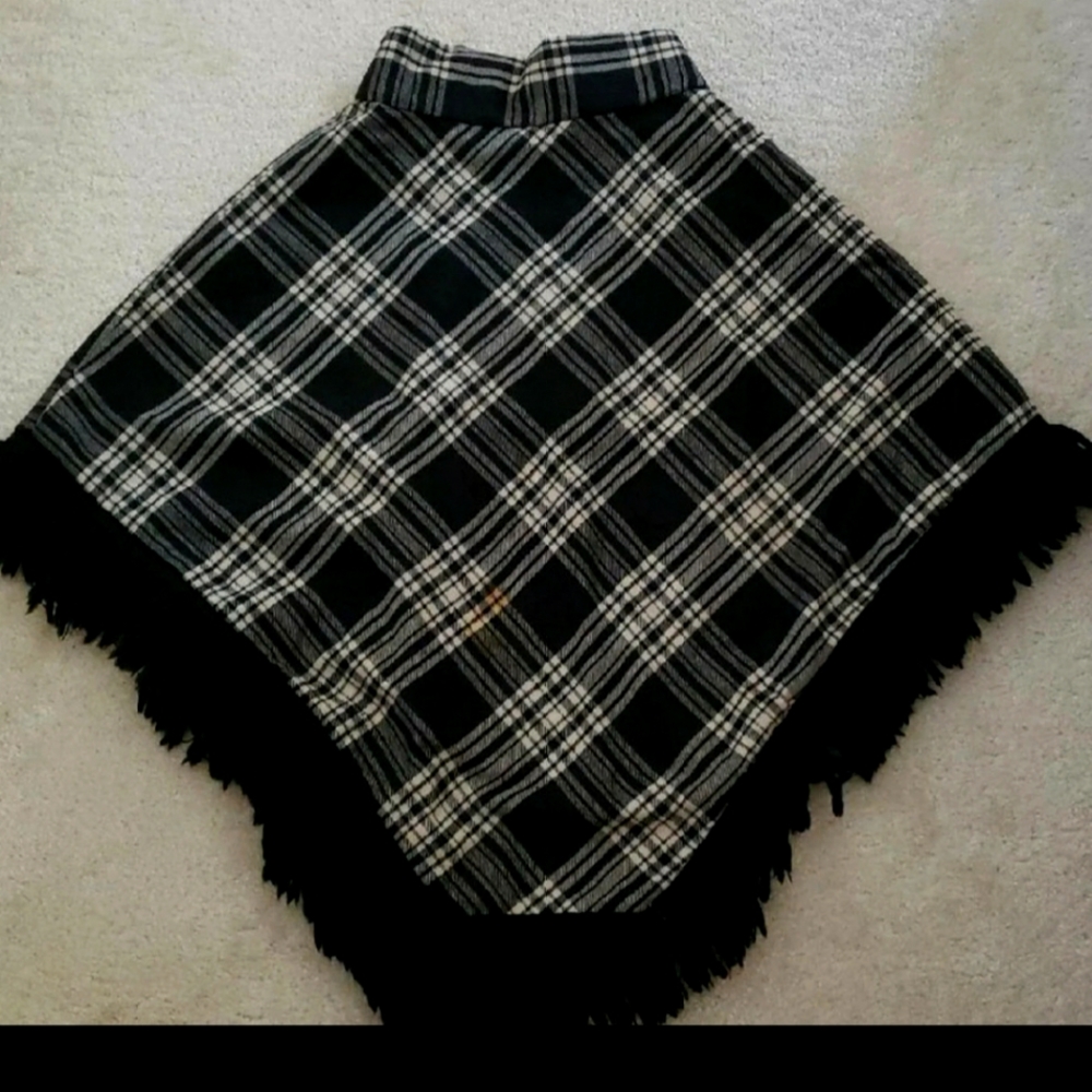 Vtg plaid tartan cape poncho OS black white fringe reversible